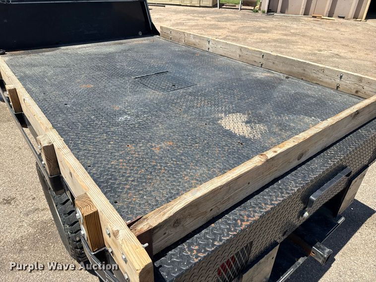 image for item DZ8522 2003 Ford F250 Super Duty flatbed pickup truck