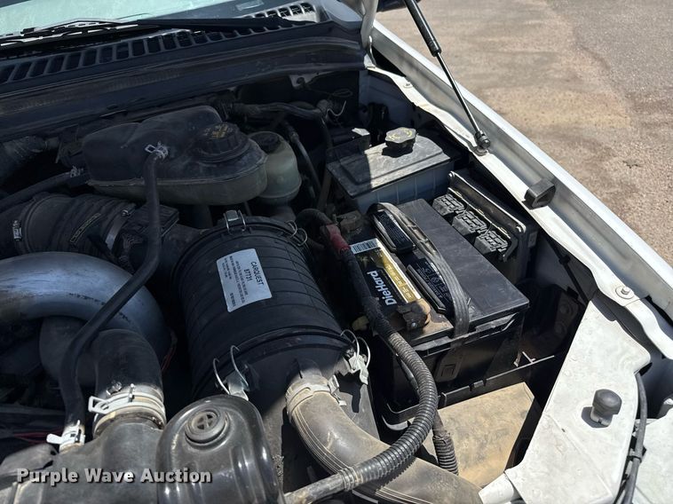 image for item DZ8522 2003 Ford F250 Super Duty flatbed pickup truck