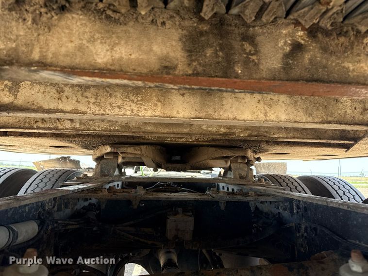 image for item DZ8523 2014 Wilkens 50127SCG0T walking floor trailer