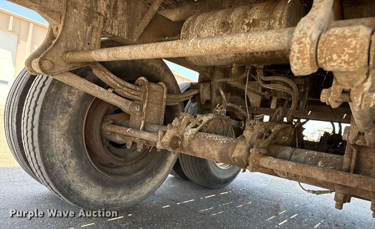 image for item DZ8523 2014 Wilkens 50127SCG0T walking floor trailer