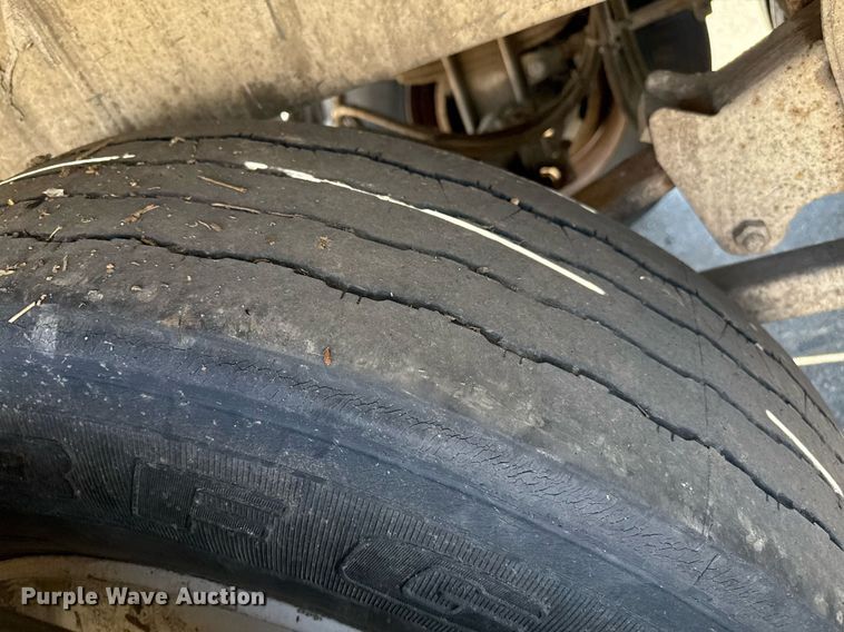 image for item DZ8523 2014 Wilkens 50127SCG0T walking floor trailer