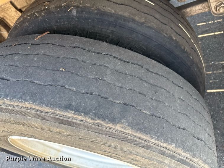 image for item DZ8523 2014 Wilkens 50127SCG0T walking floor trailer