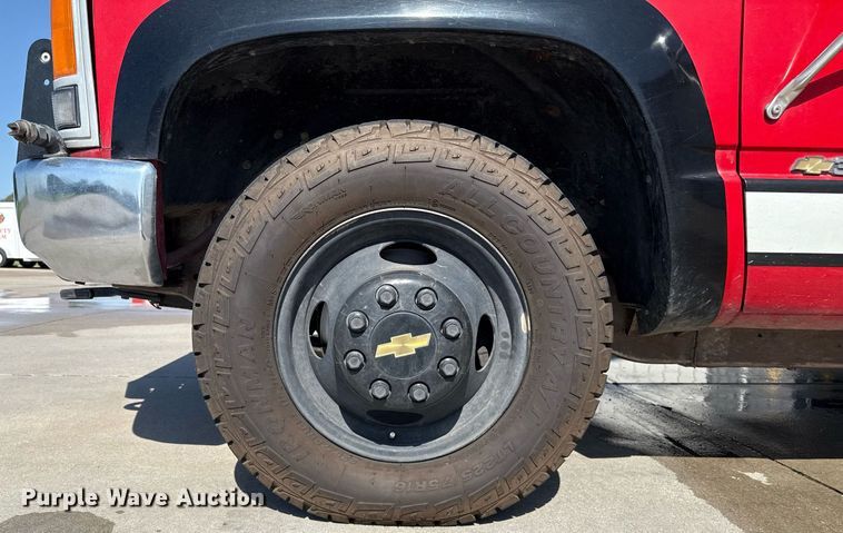 image for item DZ8524 1993 Chevrolet K3500 pumper fire truck