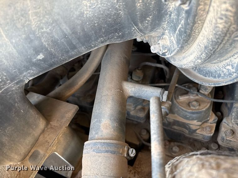 image for item DZ8526 1994 Komatsu D65EX-12 dozer