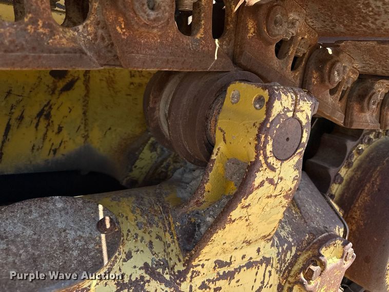 image for item DZ8526 1994 Komatsu D65EX-12 dozer