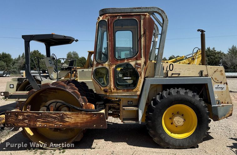 image for item DZ8527 Bomag BW172 PDB-2 single drum vibratory roller