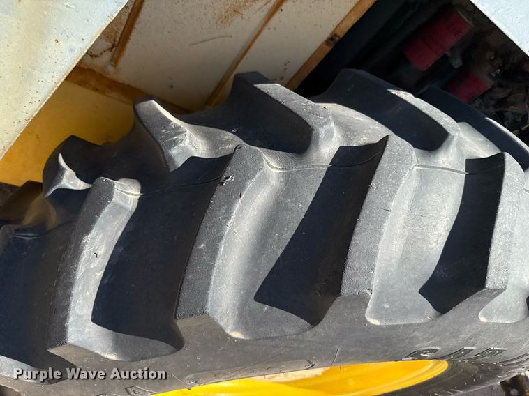 image for item DZ8527 Bomag BW172 PDB-2 single drum vibratory roller