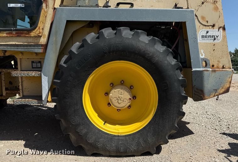 image for item DZ8527 Bomag BW172 PDB-2 single drum vibratory roller