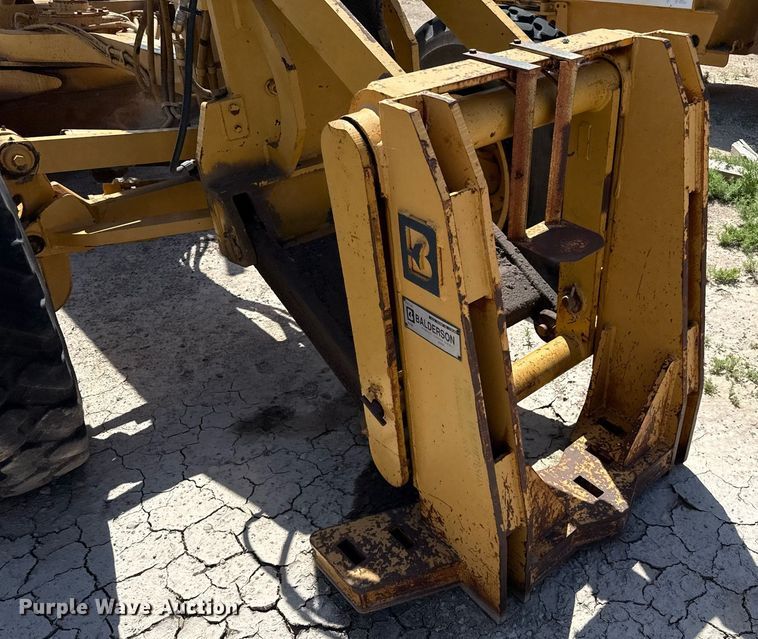 image for item DZ8528 2001 Caterpillar 140H motor grader