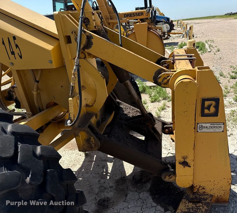 image for item DZ8528 2001 Caterpillar 140H motor grader