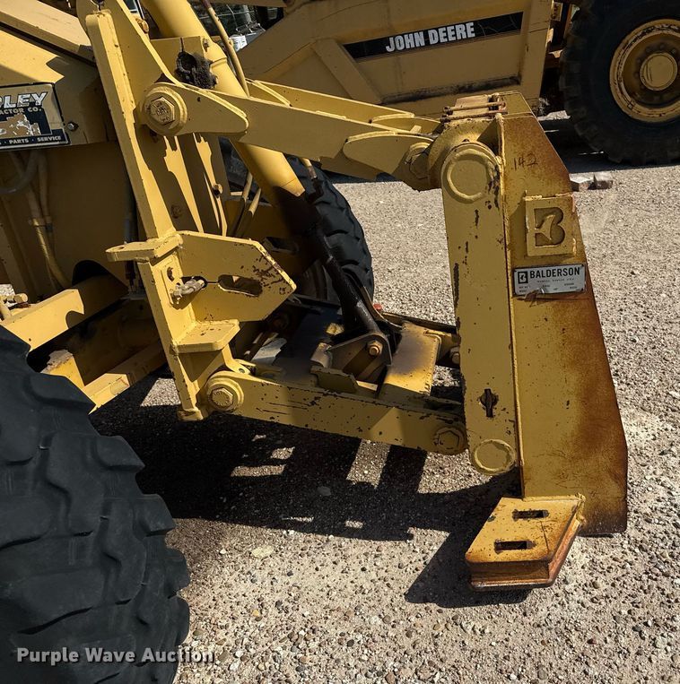 image for item DZ8540 1996 Caterpillar 140H motor grader