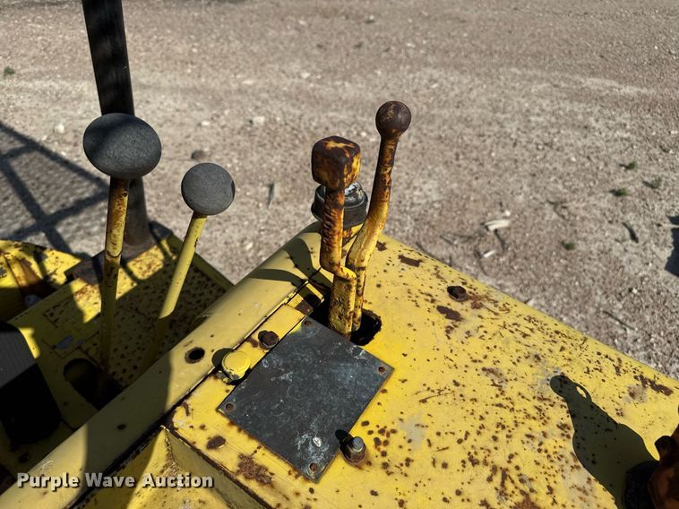 image for item DZ8541 Clark forklift