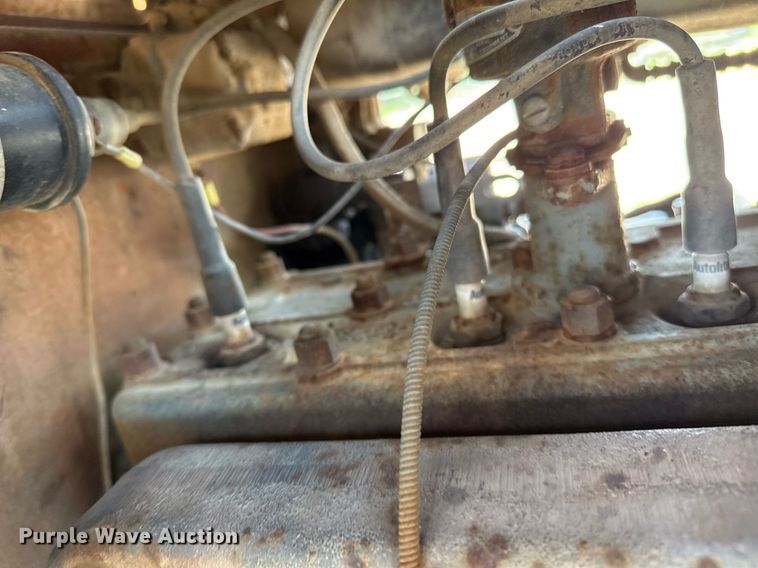 image for item DZ8541 Clark forklift