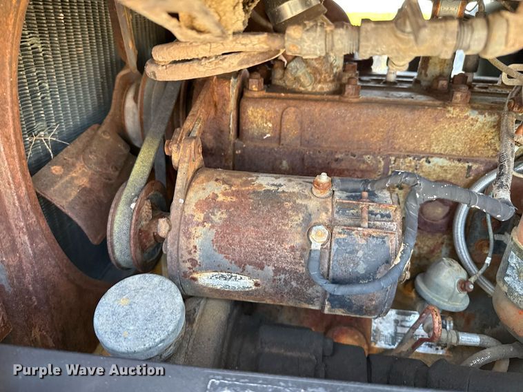 image for item DZ8541 Clark forklift