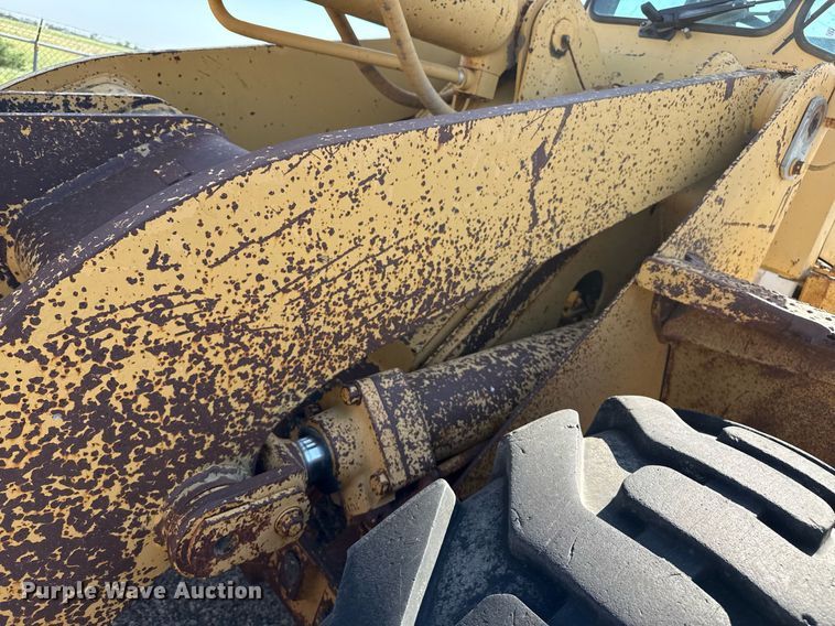 image for item DZ8542 1984 Caterpillar 950B wheel loader