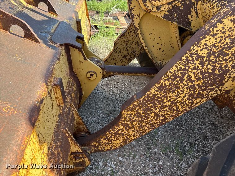 image for item DZ8542 1984 Caterpillar 950B wheel loader