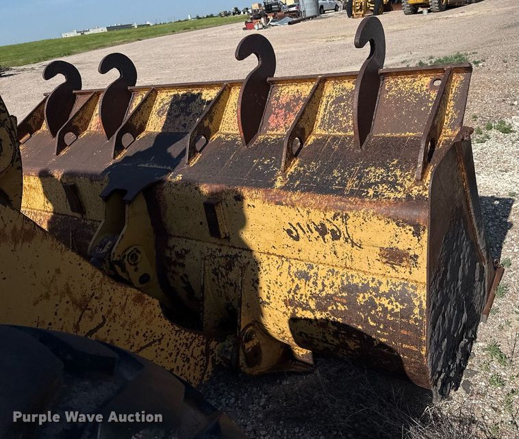 image for item DZ8542 1984 Caterpillar 950B wheel loader