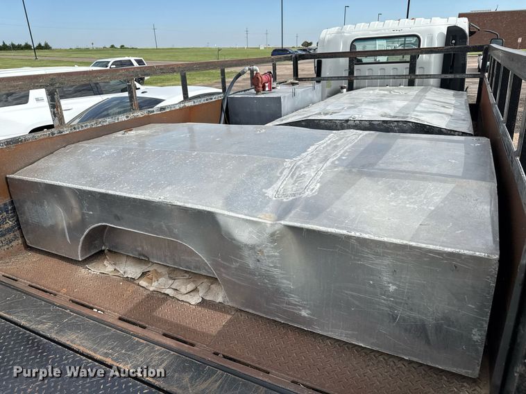 image for item DZ8550 2008 Isuzu NPR flatbed truck