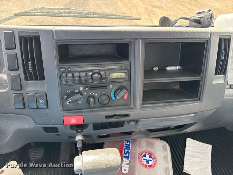 image for item DZ8550 2008 Isuzu NPR flatbed truck