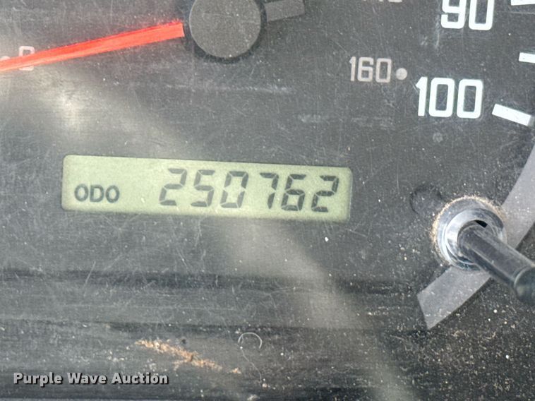 image for item DZ8550 2008 Isuzu NPR flatbed truck