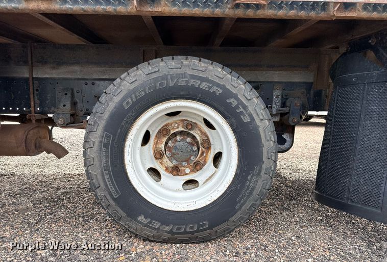 image for item DZ8550 2008 Isuzu NPR flatbed truck