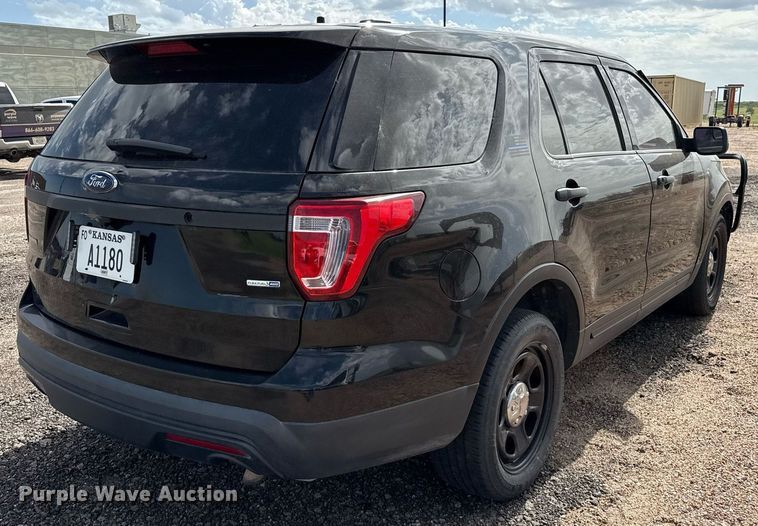 image for item DZ8555 2017 Ford Explorer Police Interceptor SUV