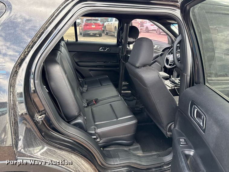 image for item DZ8555 2017 Ford Explorer Police Interceptor SUV