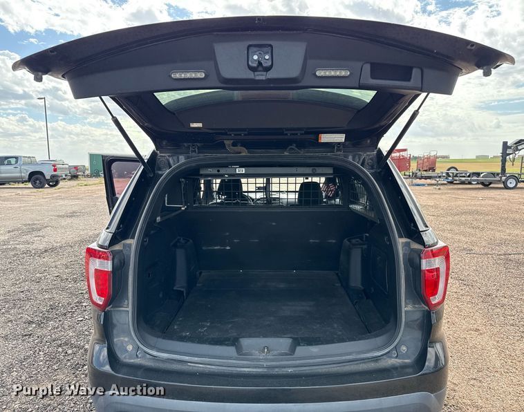 image for item DZ8555 2017 Ford Explorer Police Interceptor SUV