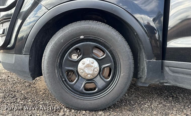 image for item DZ8555 2017 Ford Explorer Police Interceptor SUV