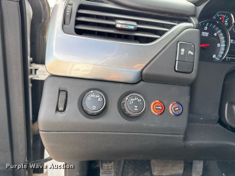 image for item DZ8557 2020 Chevrolet Tahoe Police  SUV