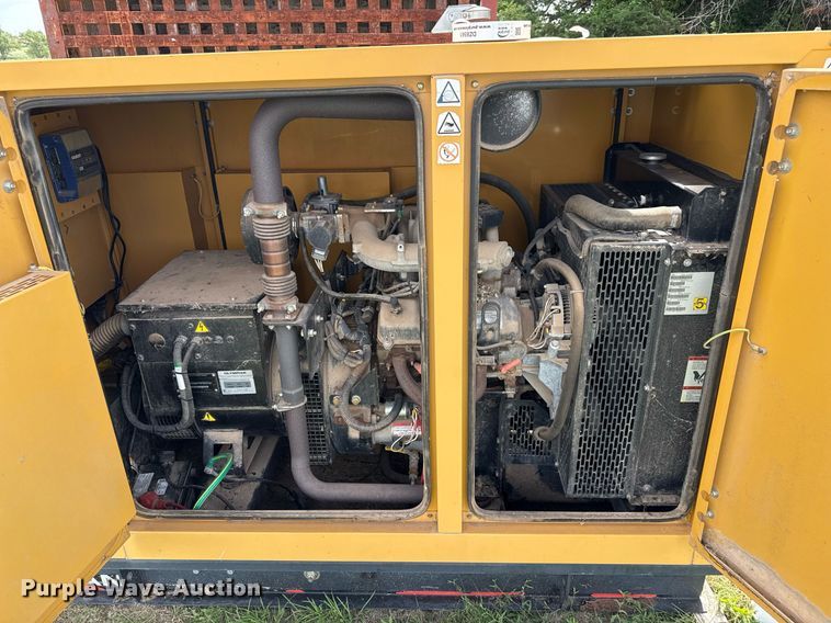 image for item DZ8560 Olympian G50F3 generator