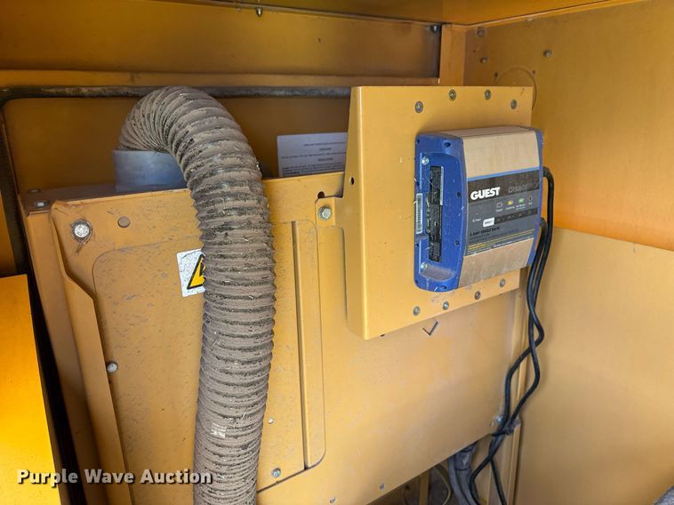 image for item DZ8560 Olympian G50F3 generator