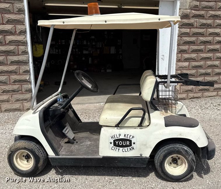 image for item DZ8565 Yamaha golf cart