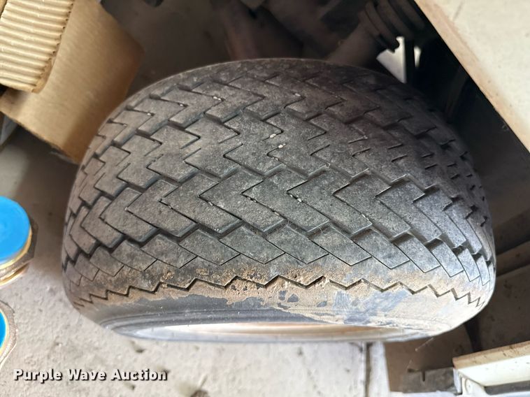 image for item DZ8565 Yamaha golf cart