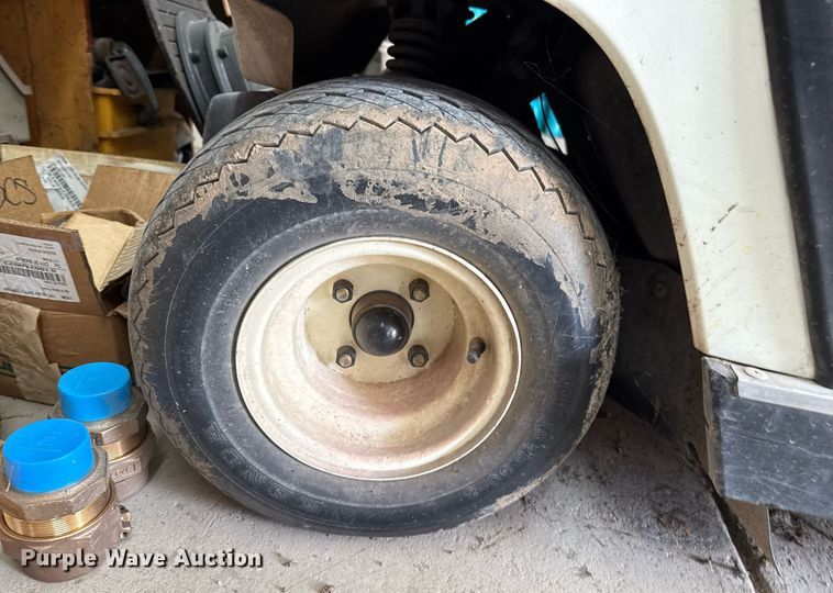 image for item DZ8565 Yamaha golf cart