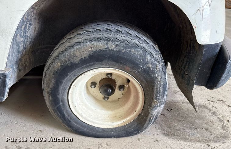 image for item DZ8565 Yamaha golf cart