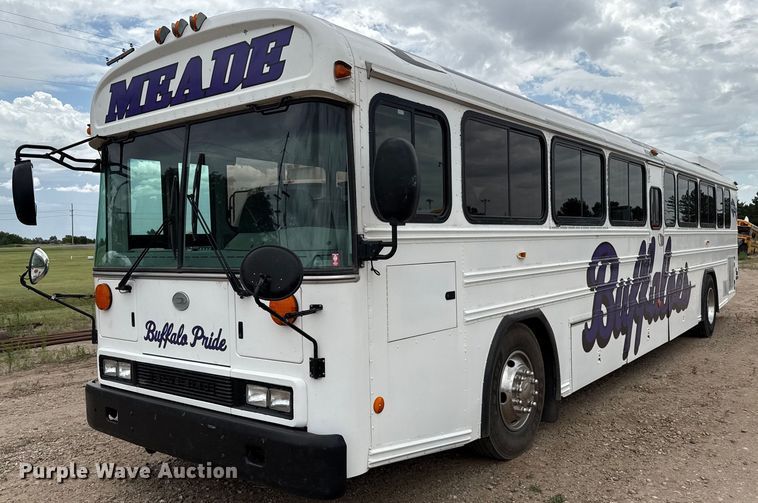 image for item DZ8566 2009 Blue Bird All American coach bus