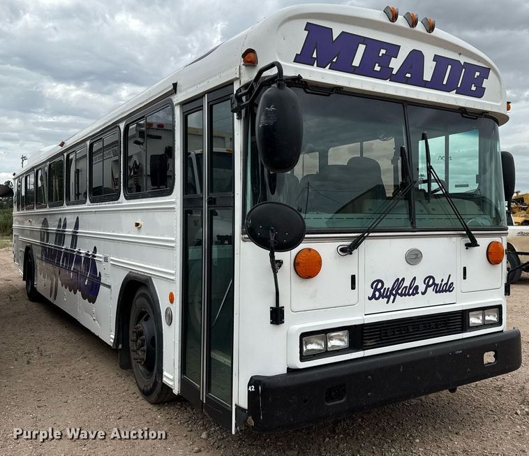 image for item DZ8566 2009 Blue Bird All American coach bus