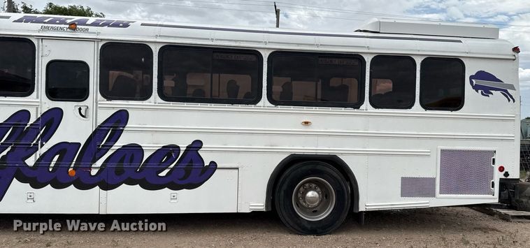 image for item DZ8566 2009 Blue Bird All American coach bus