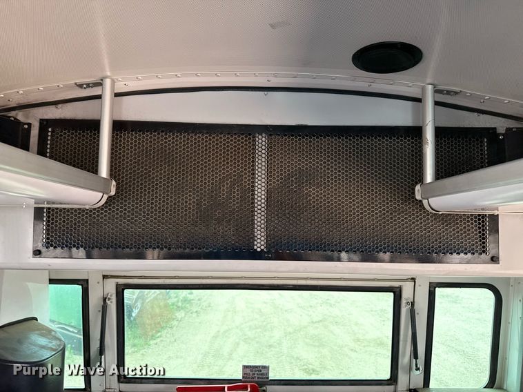 image for item DZ8566 2009 Blue Bird All American coach bus