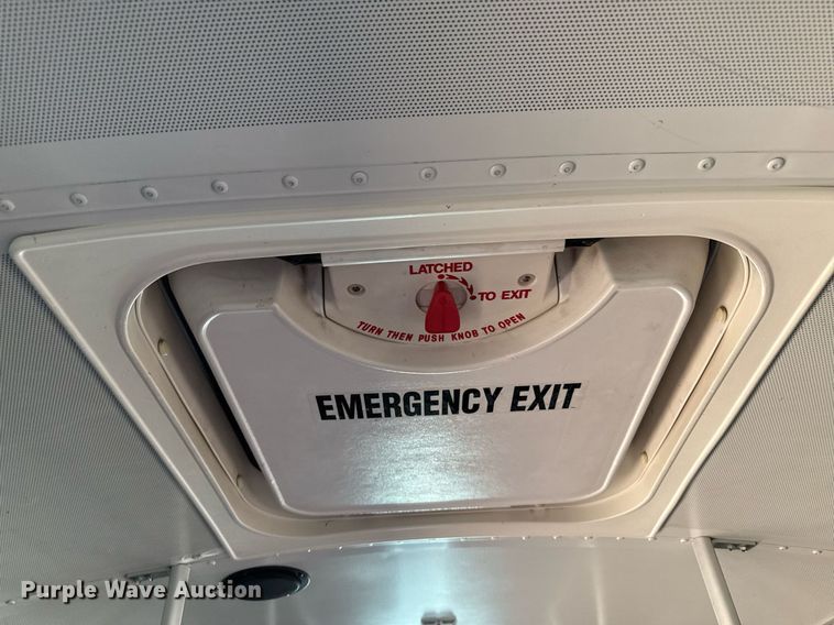 image for item DZ8566 2009 Blue Bird All American coach bus