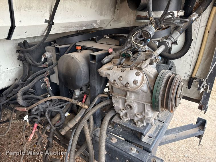 image for item DZ8566 2009 Blue Bird All American coach bus