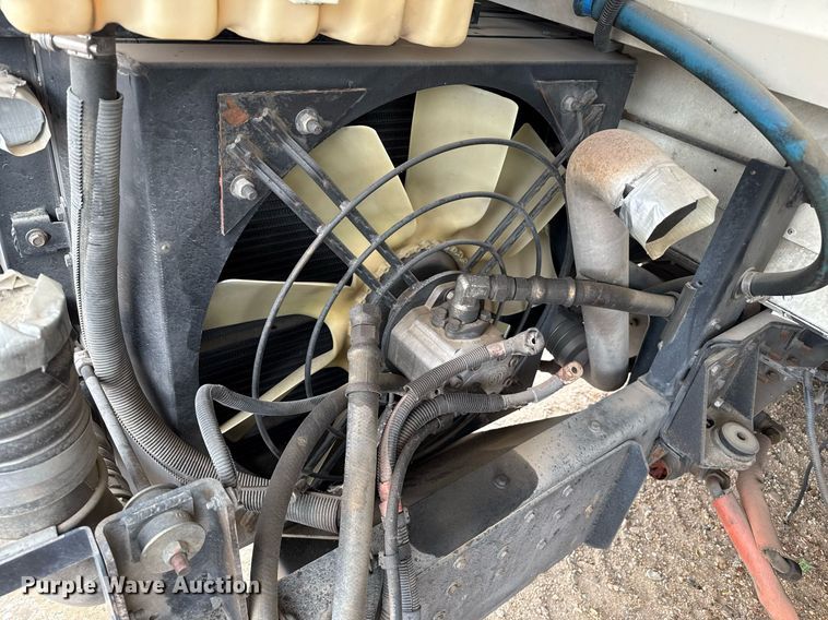 image for item DZ8566 2009 Blue Bird All American coach bus