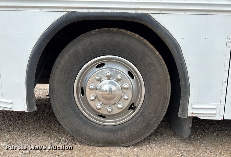 image for item DZ8566 2009 Blue Bird All American coach bus