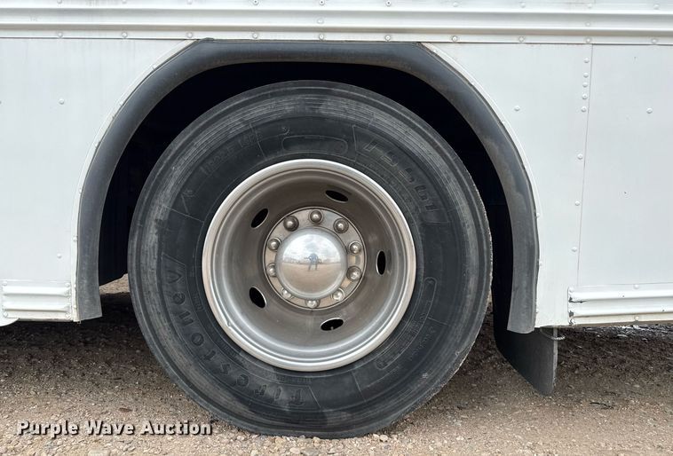 image for item DZ8566 2009 Blue Bird All American coach bus