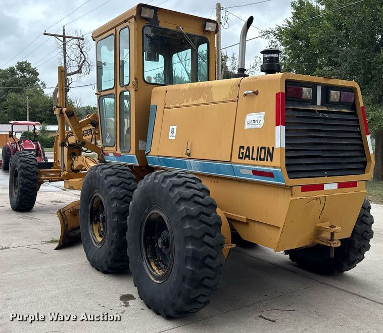 image for item DZ8572 1984 Galion A500 motor grader