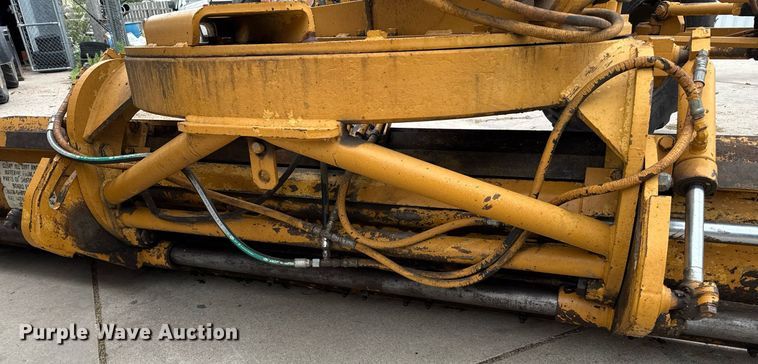 image for item DZ8572 1984 Galion A500 motor grader