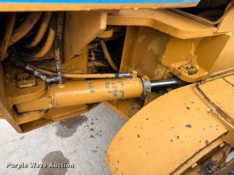 image for item DZ8572 1984 Galion A500 motor grader