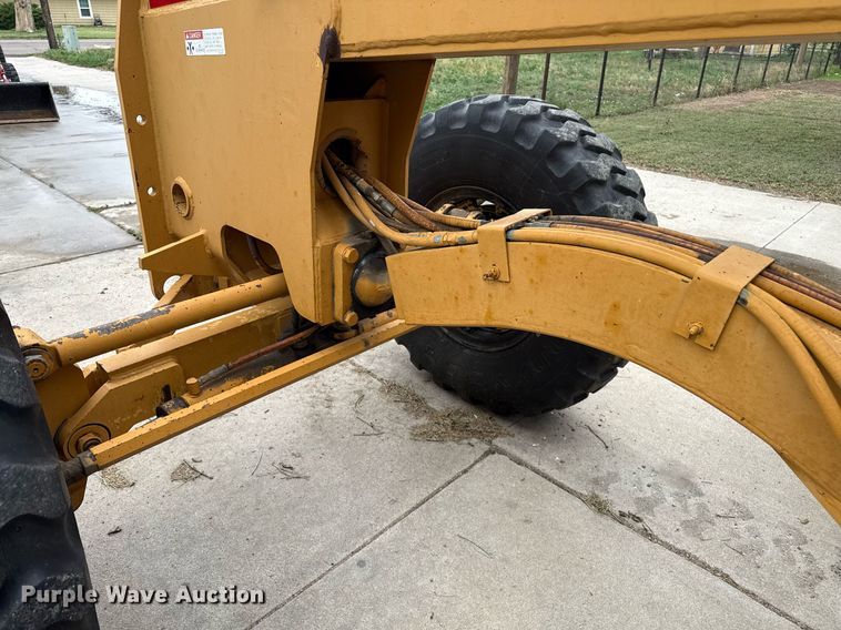 image for item DZ8572 1984 Galion A500 motor grader