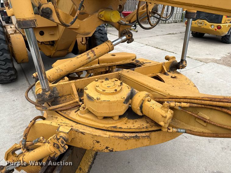 image for item DZ8572 1984 Galion A500 motor grader